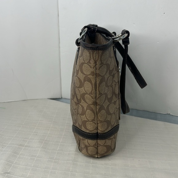 Coach K1193-F18917 Heritage Peyton Brown Tote - Picture 5 of 10